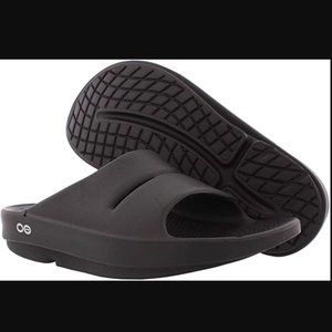 OOFOS - Unisex Sport - Post Run Recovery Slide Sandal (gently used indoors)